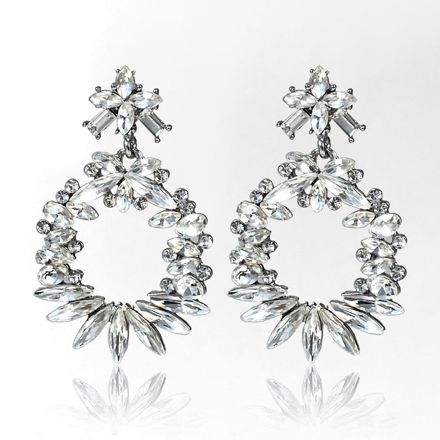 Aretes Plateados Crystal Halo